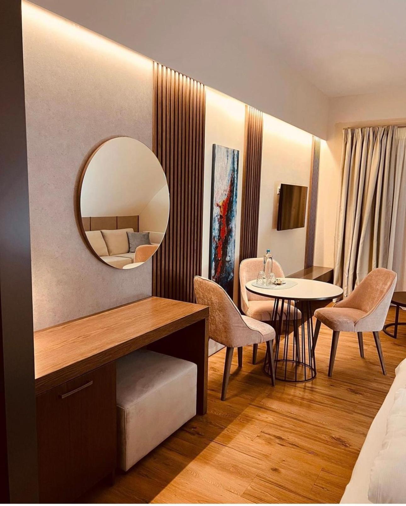 Akropolis Hotel Нюрнберг Экстерьер фото