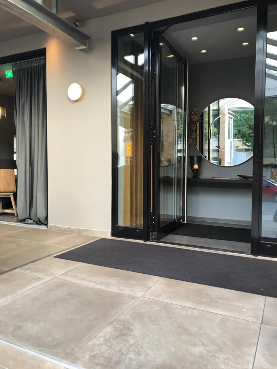 Akropolis Hotel Нюрнберг Экстерьер фото