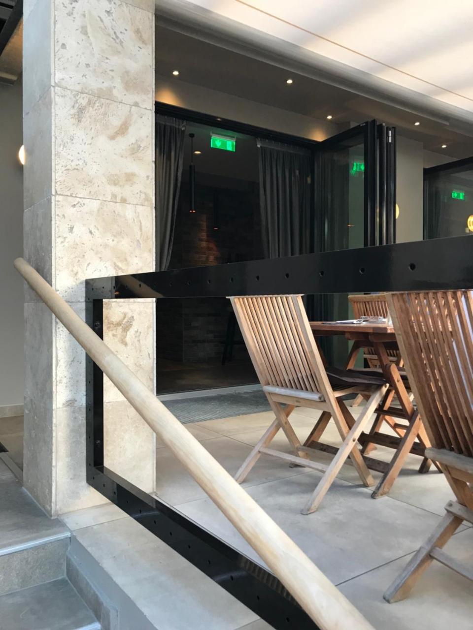Akropolis Hotel Нюрнберг Экстерьер фото