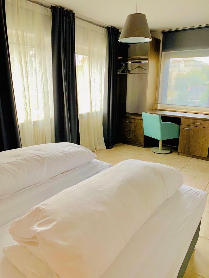 Akropolis Hotel Нюрнберг Экстерьер фото