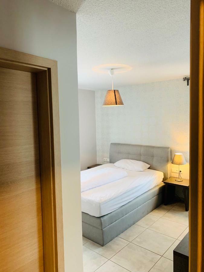Akropolis Hotel Нюрнберг Экстерьер фото